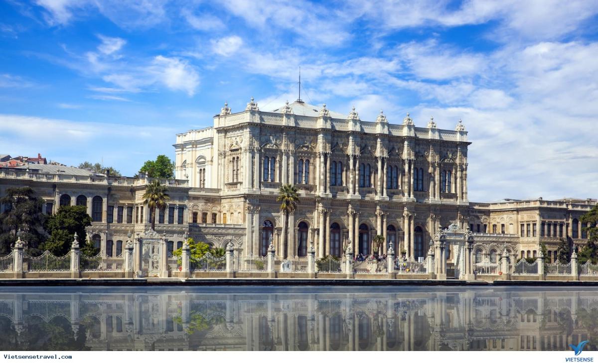 Cung Điện Dolmabahce - Dolmabahce Palace