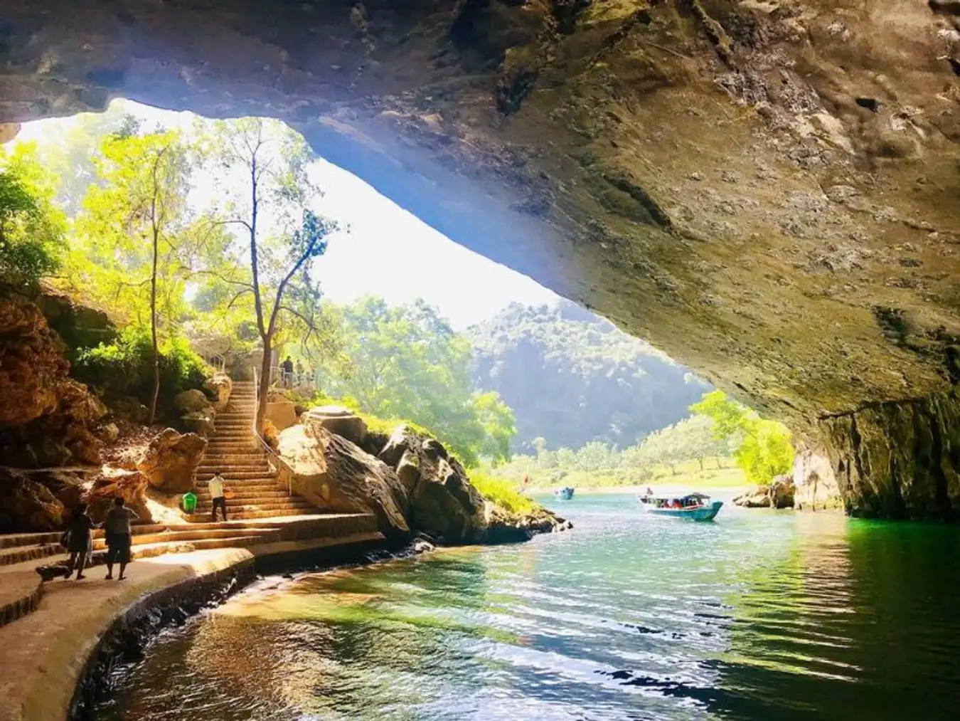 Phong Nha Kẻ Bàng - Khám phá kỳ quan đệ nhất động ở Quảng Bình