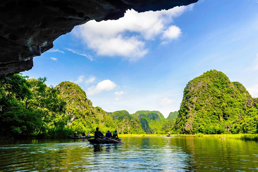 Điểm đến Ninh Bình: Hang Địa Linh Ninh Bình