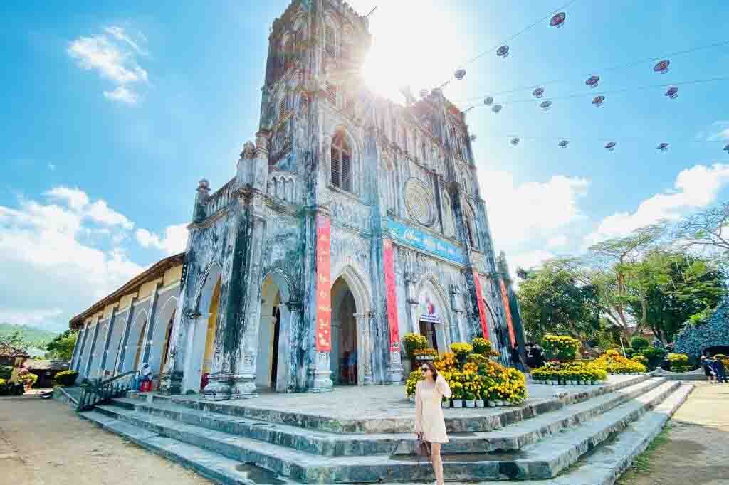 Nhà thờ Mằng Lăng Phú Yên
