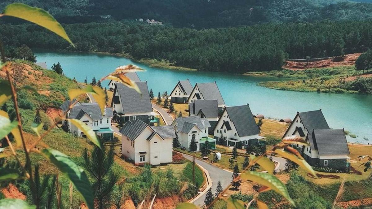 Dạo Hồ Tuyền Lâm Đà Lạt Ngắm Cảnh Sắc Thiên Nhiên Đầy Thơ Mộng