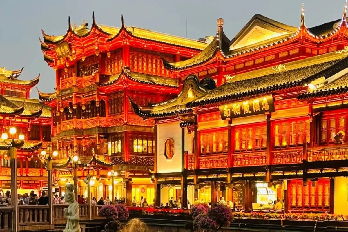Miếu Thành Hoàng - nét cổ kính trong lòng Thượng Hải hiện đại