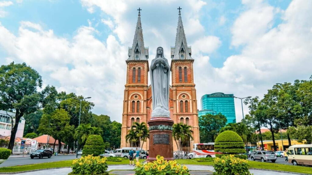 Nhà thờ Đức Bà Sài Gòn