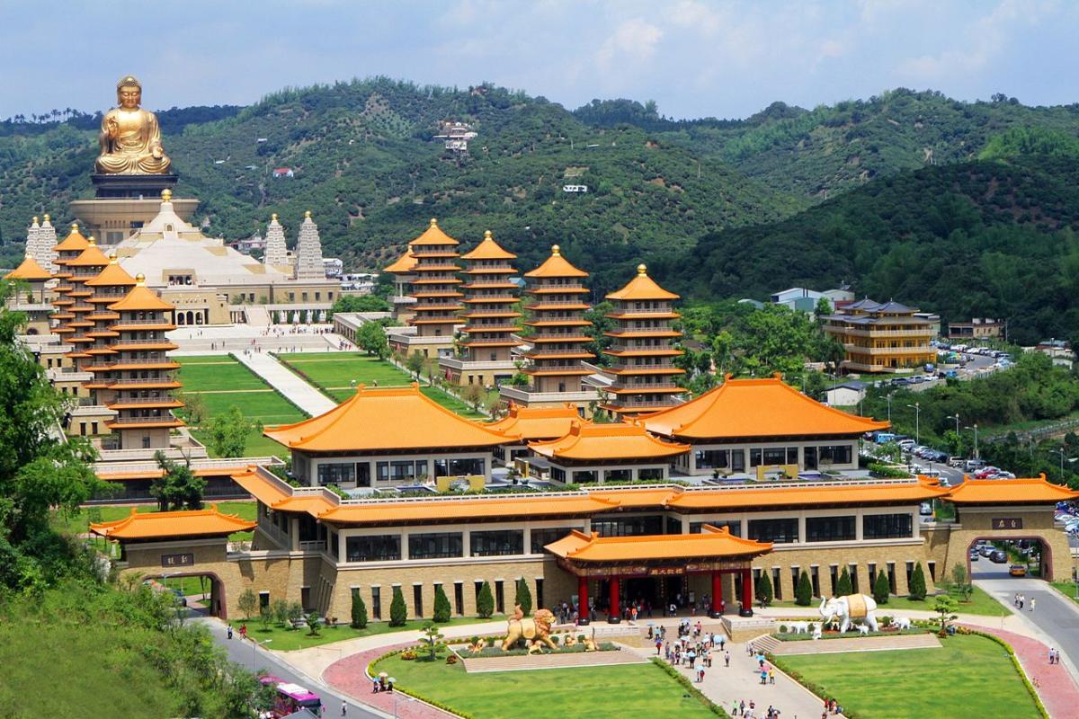 tham quan Phật Quang Sơn ở Đài Loan