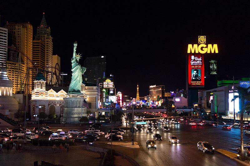Khách sạn trên Strip khi du lịch Las Vegas