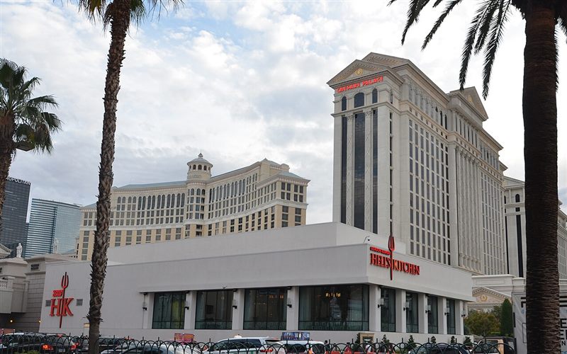 Nhà hàng Hell's Kitchen của Gordon Ramsay tại Caesars Palace