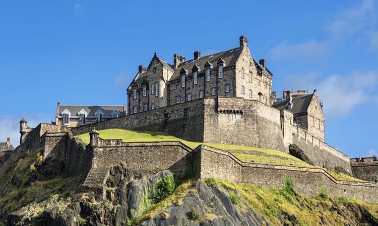 Lâu đài Edinburgh - nguy nga và bí ẩn bậc nhất nước Anh
