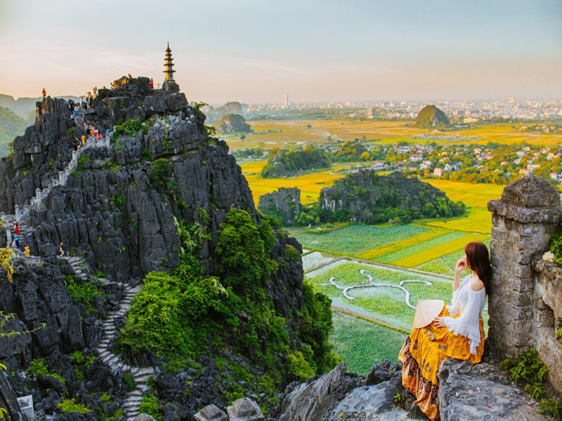 Mua Cave Ninh Binh - All You Need To Know: Entrance Fee, Travel Guide