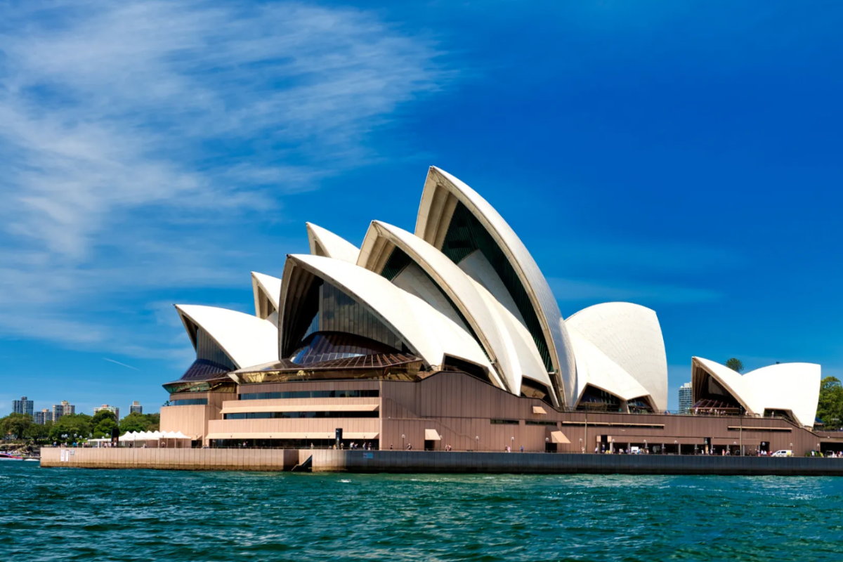 Nhà hát Opera Sydney - Nhà hát con sò độc đáo của Úc