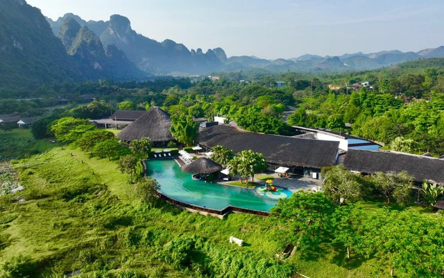 Những ngày hè đi lạc” tại Serena Resort Kim Bôi
