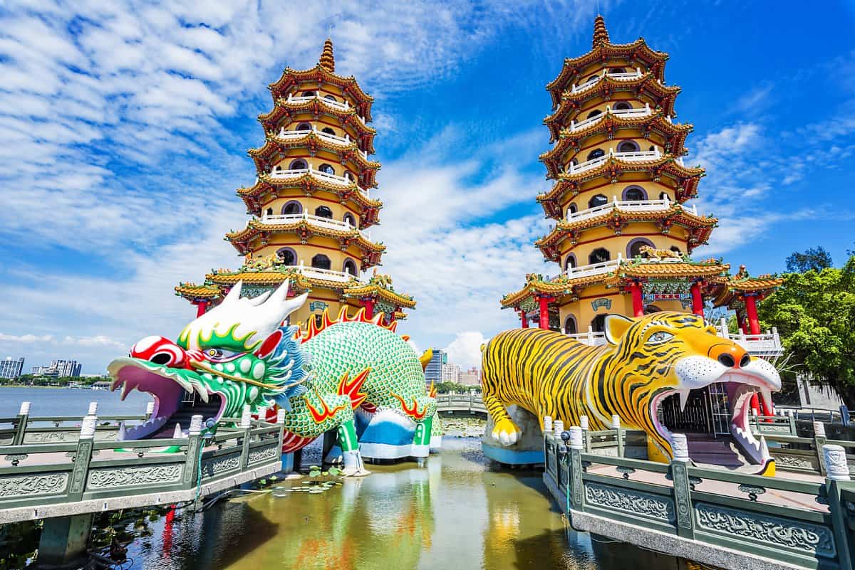 Tháp Long Hổ - điểm đến nổi bật khi du lịch Đài Loan