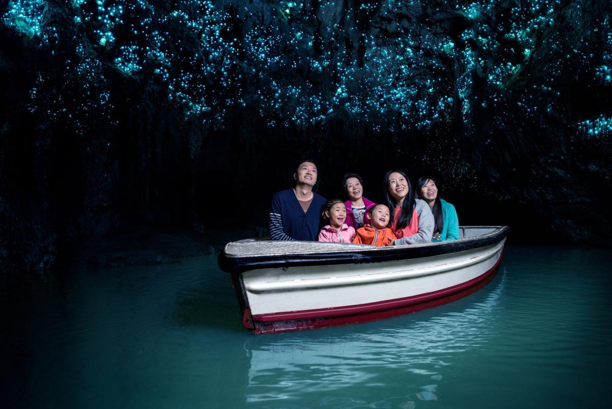 Waitomo Caves TourWaitomo Glowworm Caves Tour - Cheeky Kiwi Travel
