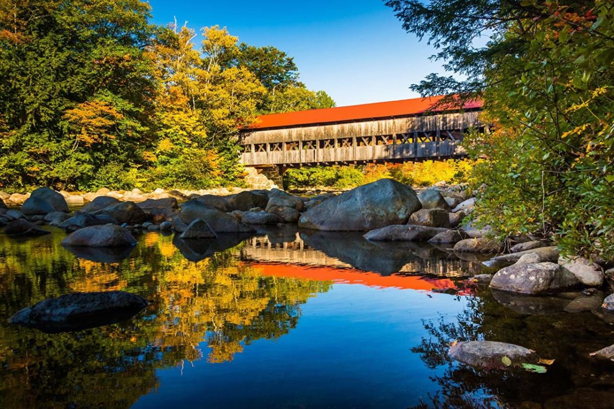 Albany Covered Bridge - Hoang Viet Travel